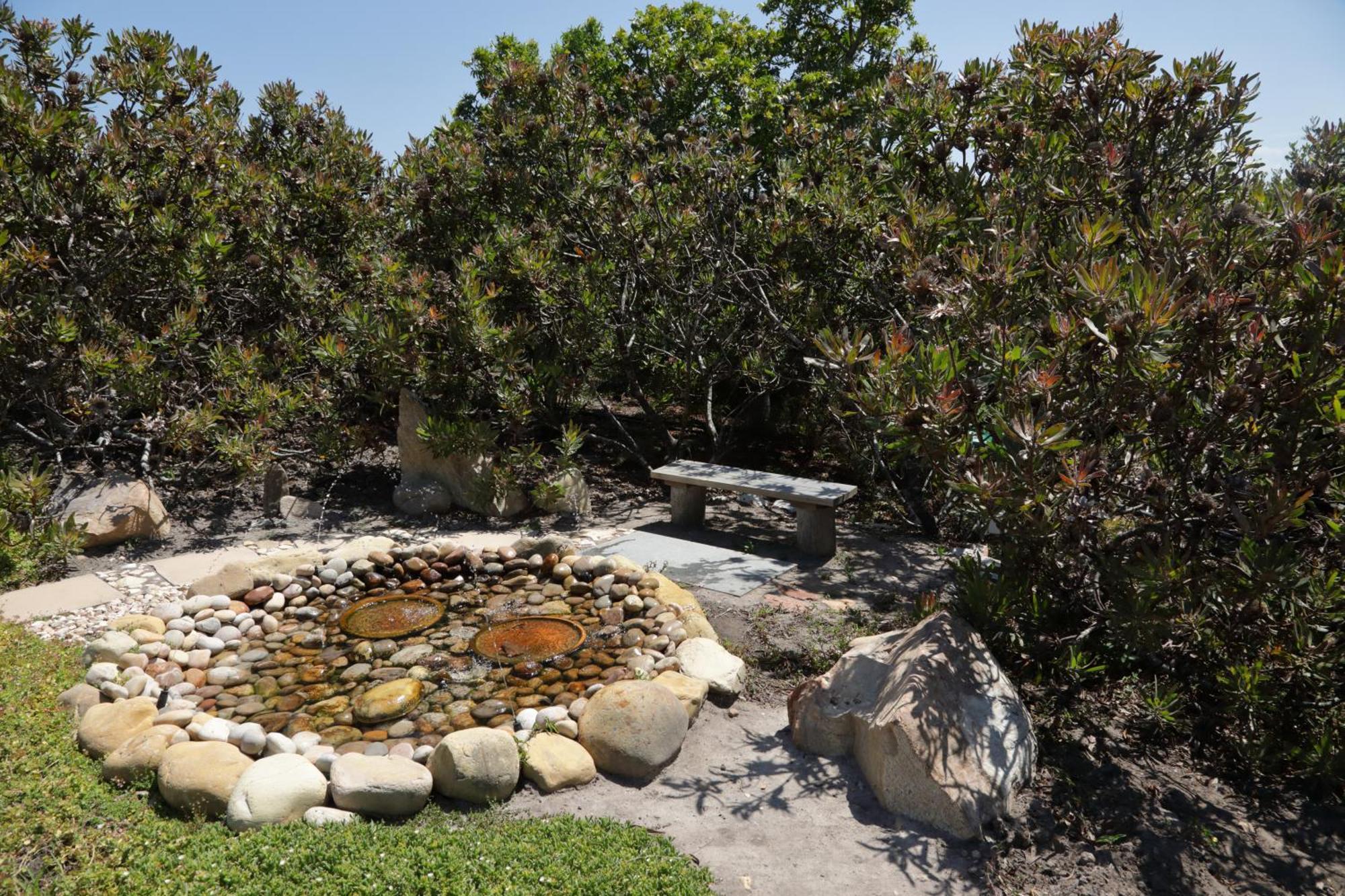 Gemstone Farm Panzió Plettenberg Bay Kültér fotó